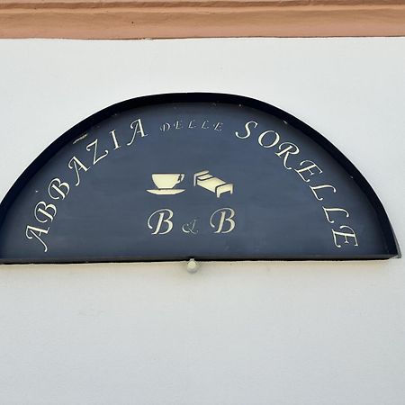 Abbazia Delle Sorelle Novello Exteriér fotografie