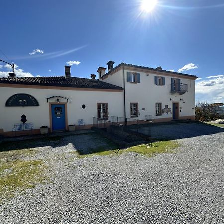 Abbazia Delle Sorelle Novello Exteriér fotografie